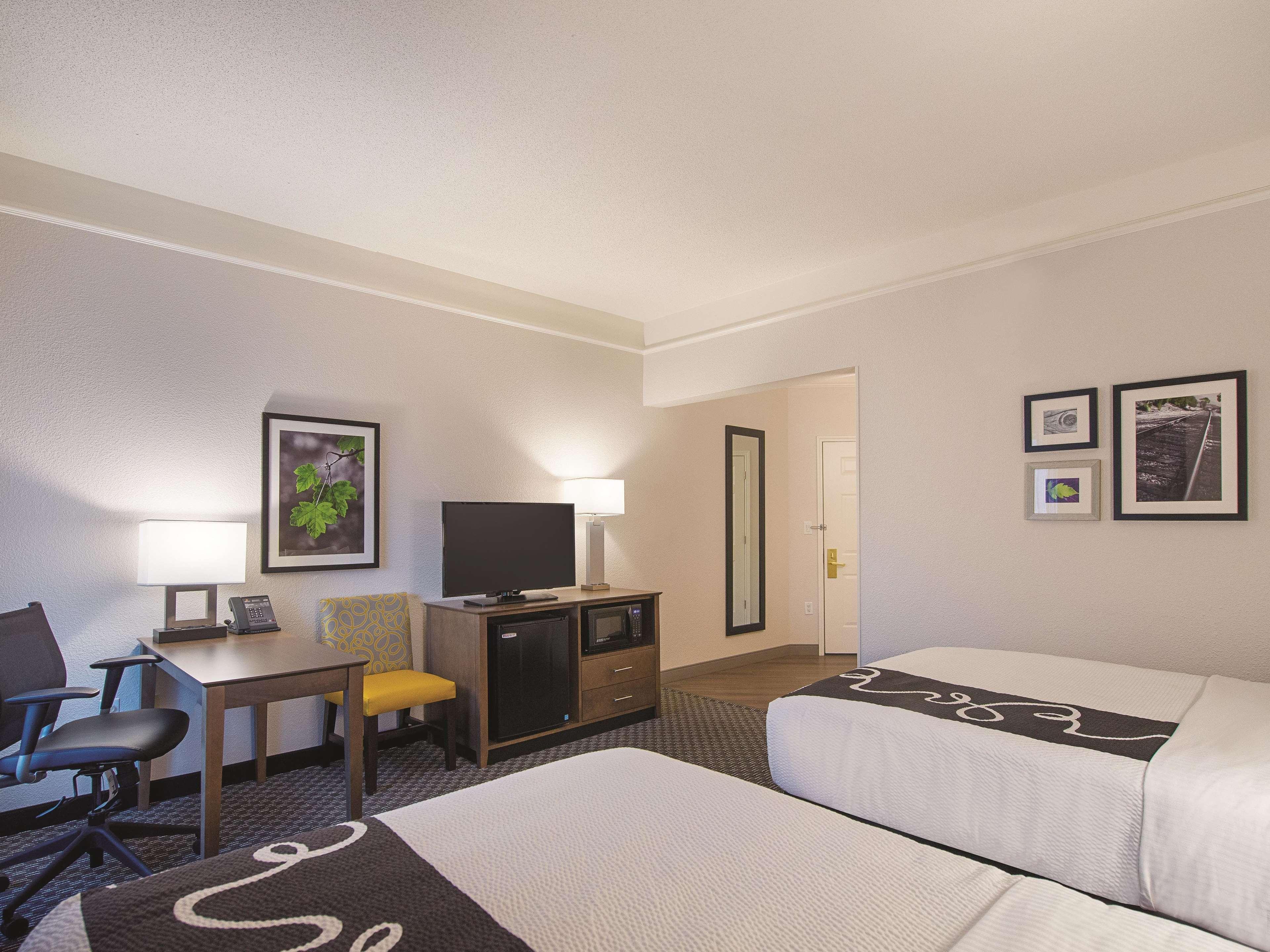 La Quinta By Wyndham Oklahoma City - Nw Expwy Exterior foto